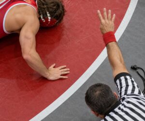 how wrestling near falls are timed